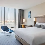 Courtyard By Marriott فندق