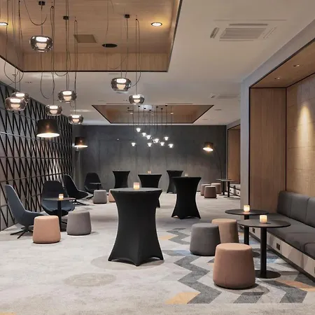 Courtyard By Marriott Hotel