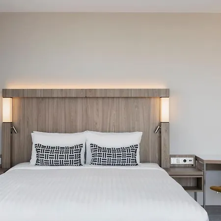 Courtyard By Marriott 什切青