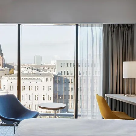 Courtyard By Marriott 酒店 什切青