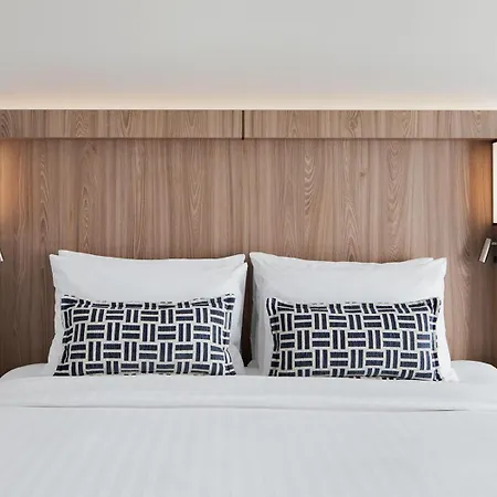 Courtyard By Marriott Hotel