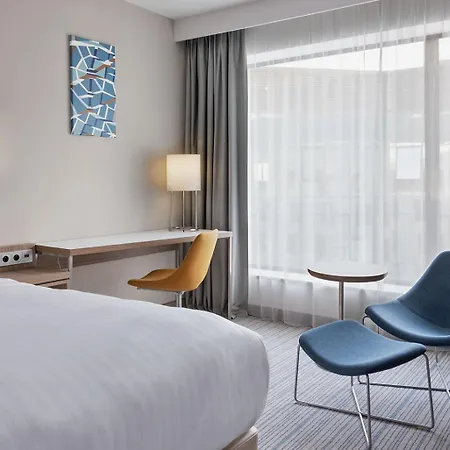 Courtyard By Marriott 4*