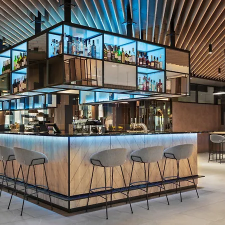 Courtyard By Marriott 什切青