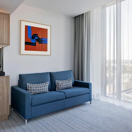 ホテル Courtyard By Marriott 4*