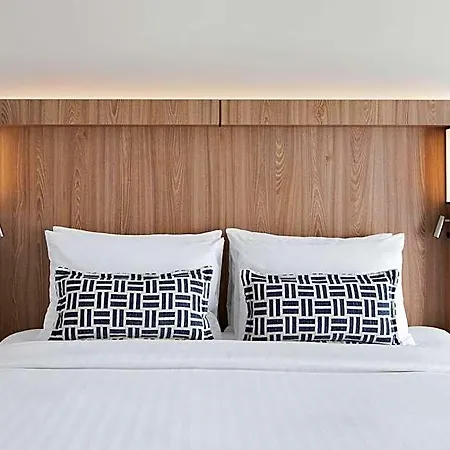 Courtyard By Marriott