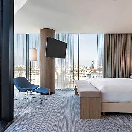 Courtyard By Marriott