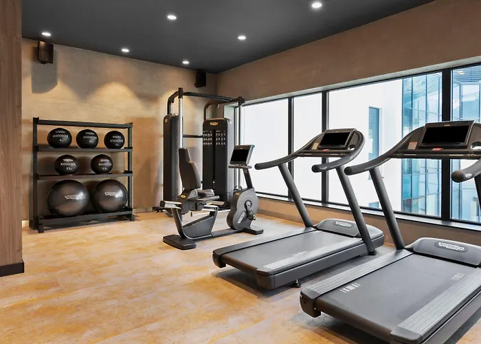 ホテル Courtyard By Marriott 4*