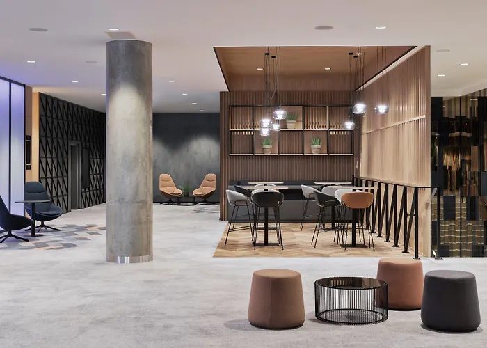 Courtyard By Marriott מלון שצ'צ'ין