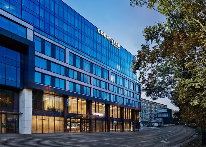 מלון Courtyard By Marriott