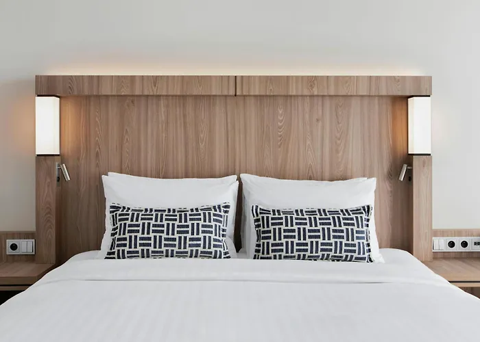 Courtyard By Marriott 4*