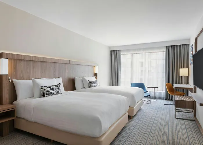 Courtyard By Marriott 酒店 什切青